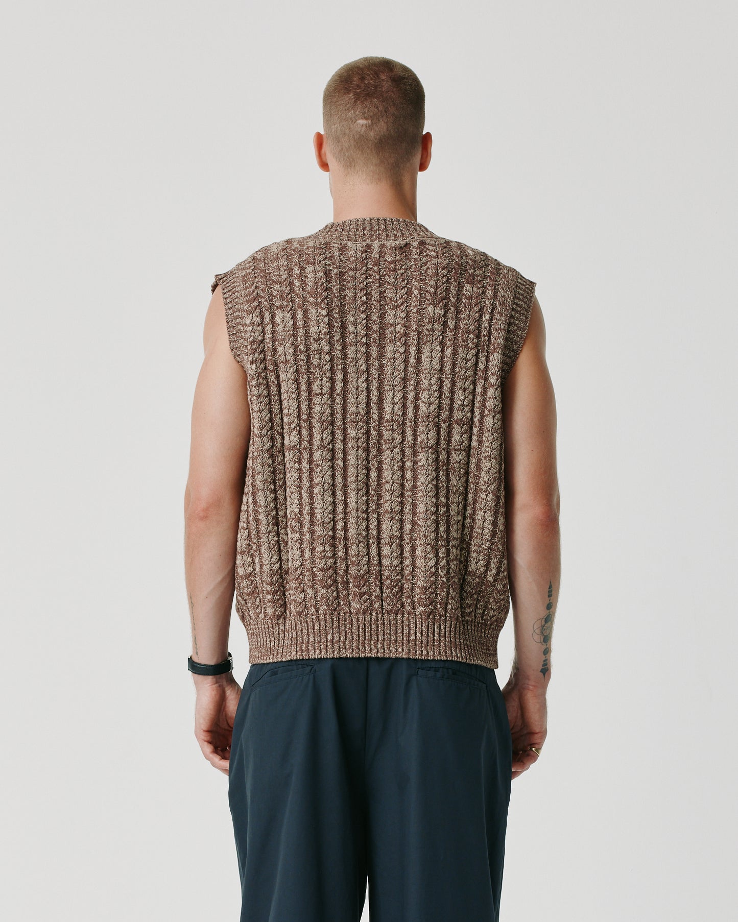 Cableknit Vest - Rich Earth