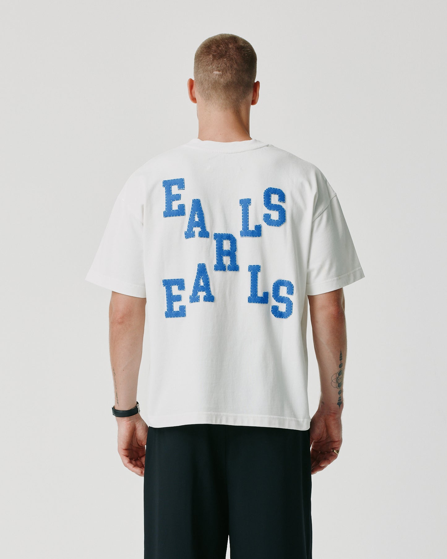 Felt Tee - White/Blue