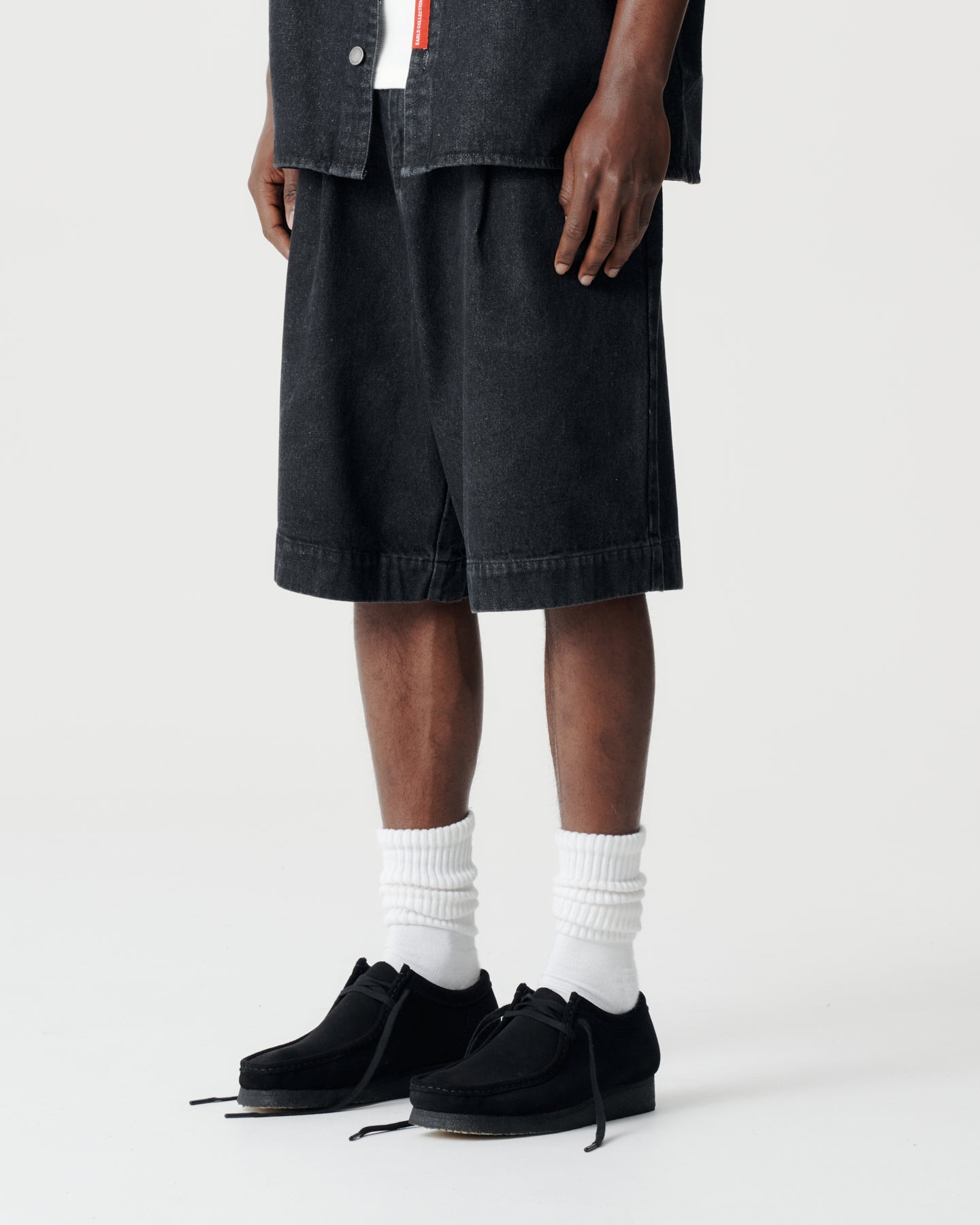 Easy Short - Black Denim