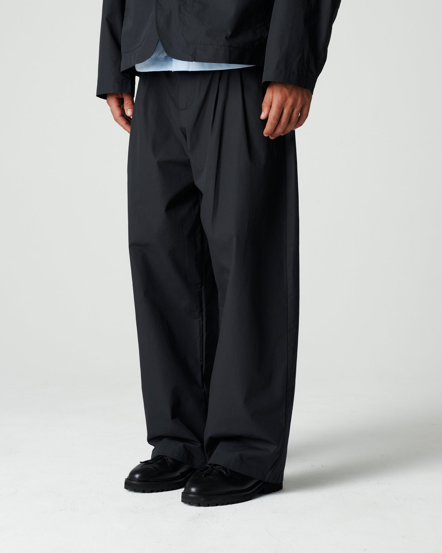 Twin Pleat Poplin Trouser - Black