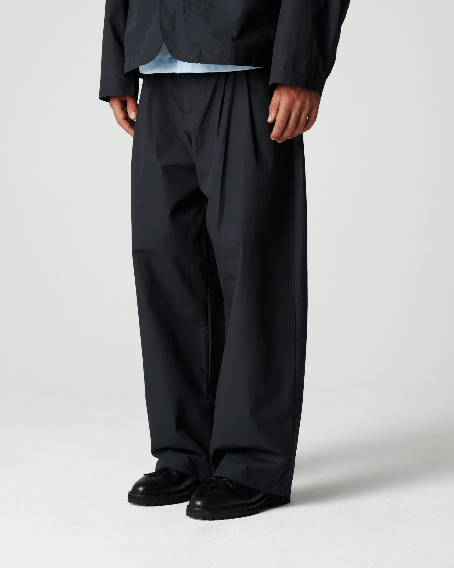 Twin Pleat Poplin Trouser - Black