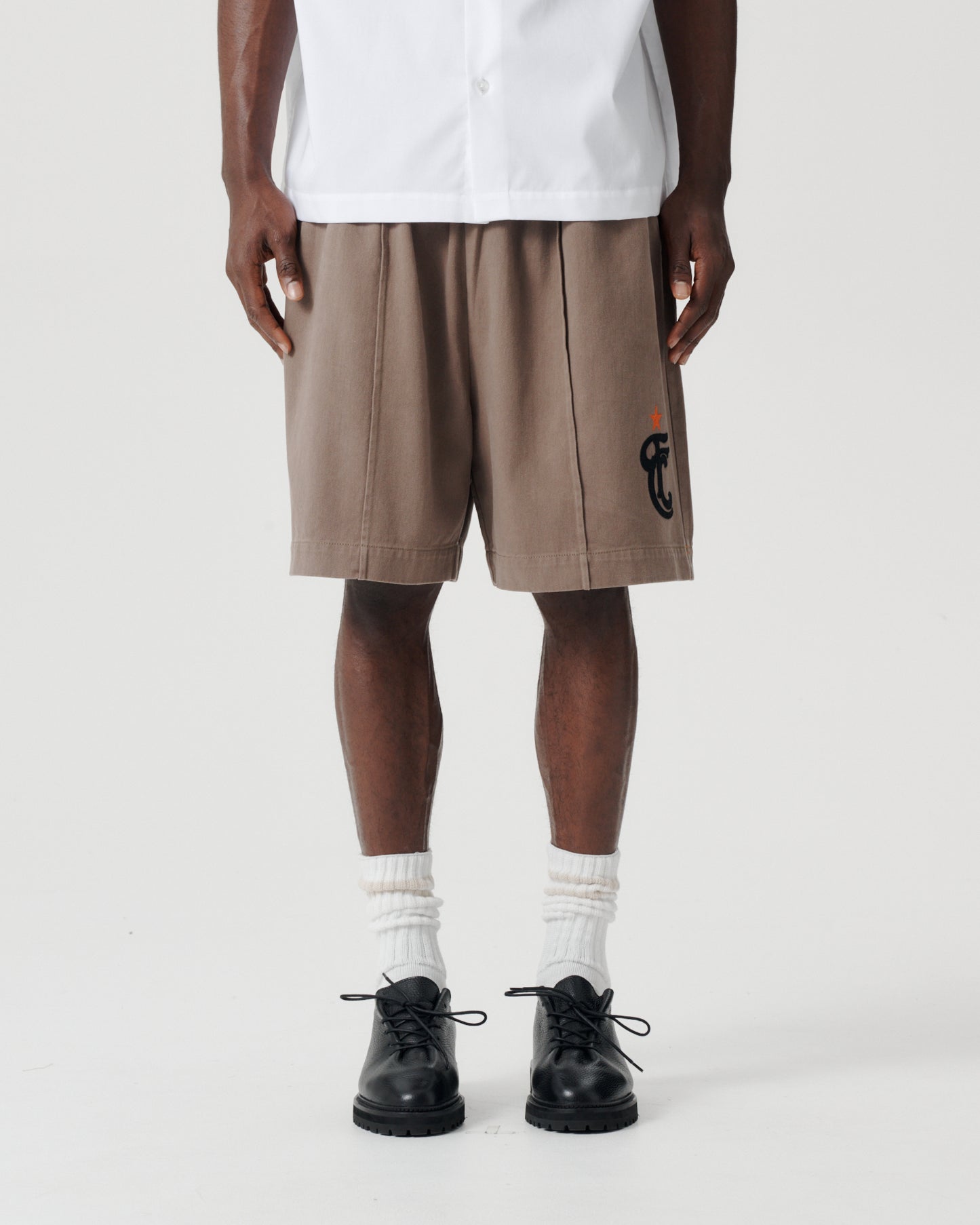 Scrum Short - Taupe